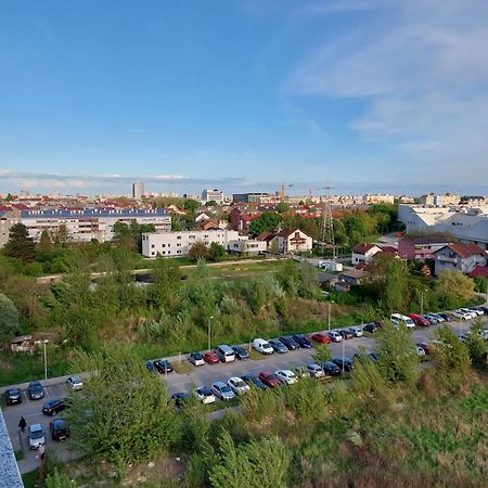 Lanterna Apartment - Free Parking In Garage Ζάγκρεμπ Εξωτερικό φωτογραφία